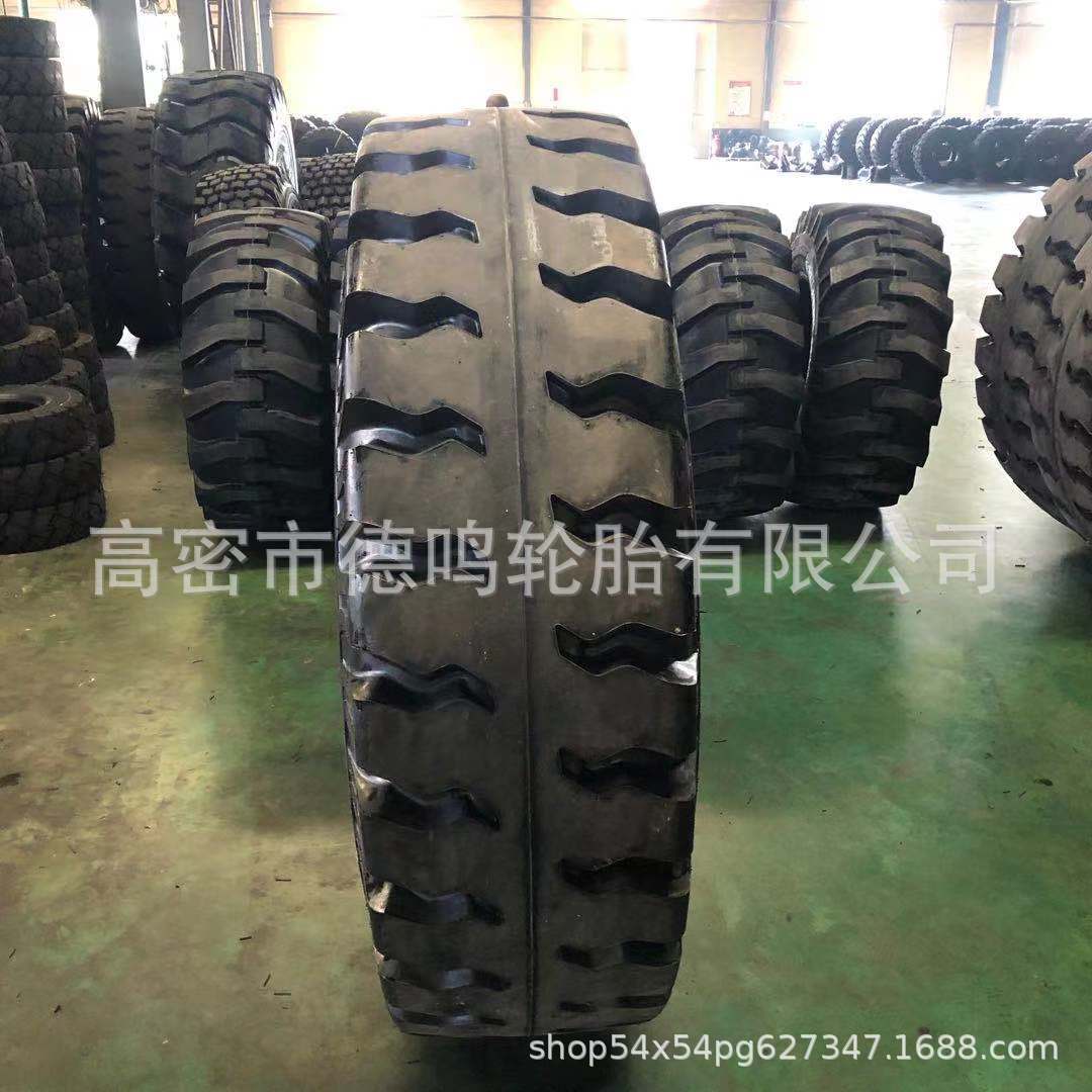 Suministro de neumáticos para minería de superficie lisa 18.00-25, neumáticos para maquinaria de construcción 1800-25, neumáticos para grúas portuarias.