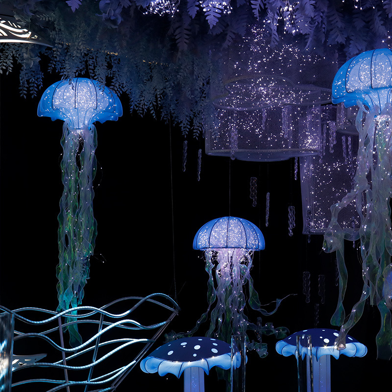 Accesorios de bodas medusas colgando lámparas decorativas de diseño luminoso marino decoración de techo de hierro forjado candelabro belleza brillante sala de bodas image 1