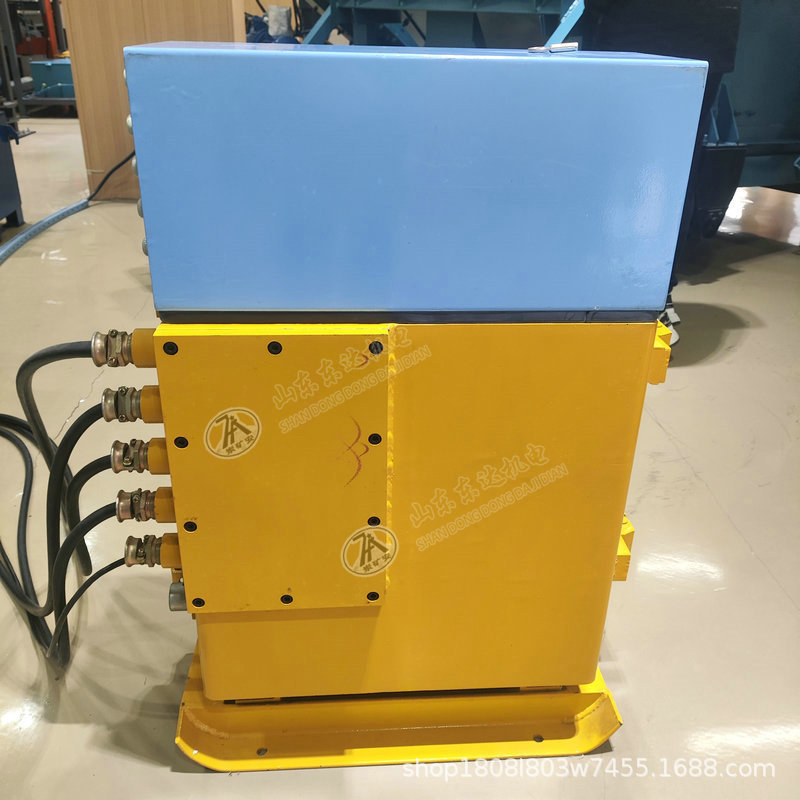 PLC控制器 (2).jpg