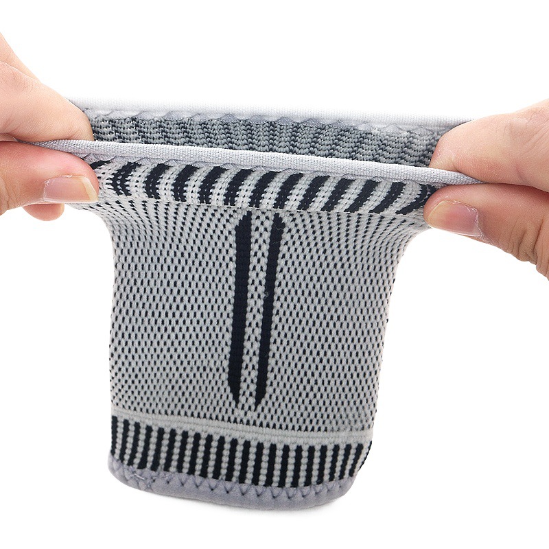 Graphene wrist protection for men and women sprained medical grade wrist protection Wormwood self-heating mouse mother injured joints to keep warm