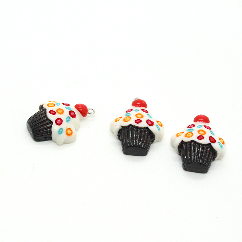 Cake Pattern 10 PCS/Package Resin Cake Pendant
