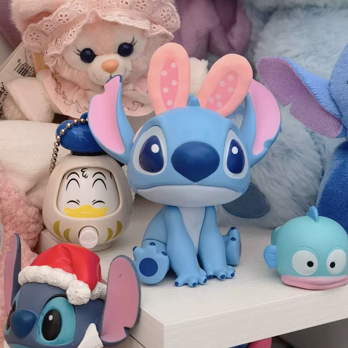 Фигурка в слепой коробке Miniso серия кроликов «Where's the Rabbit?» Коллекционная настольная игрушка, случайный стиль