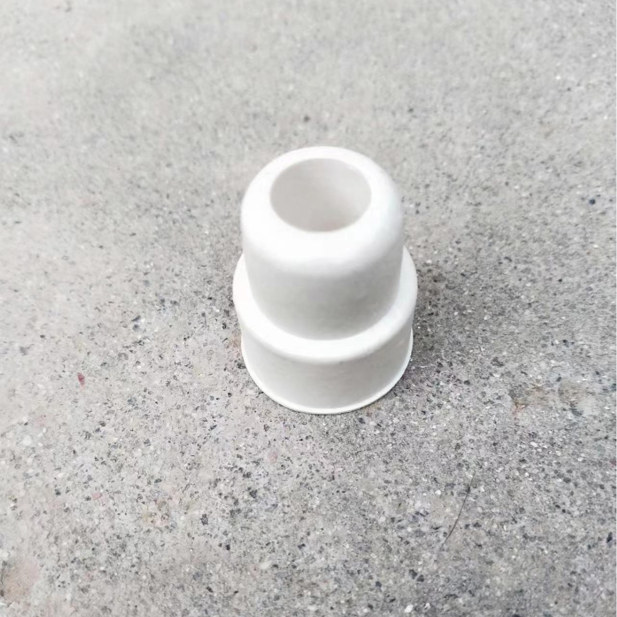 工厂供应 28mm翻边丁基胶塞 白色灰色瓶盖橡胶塞