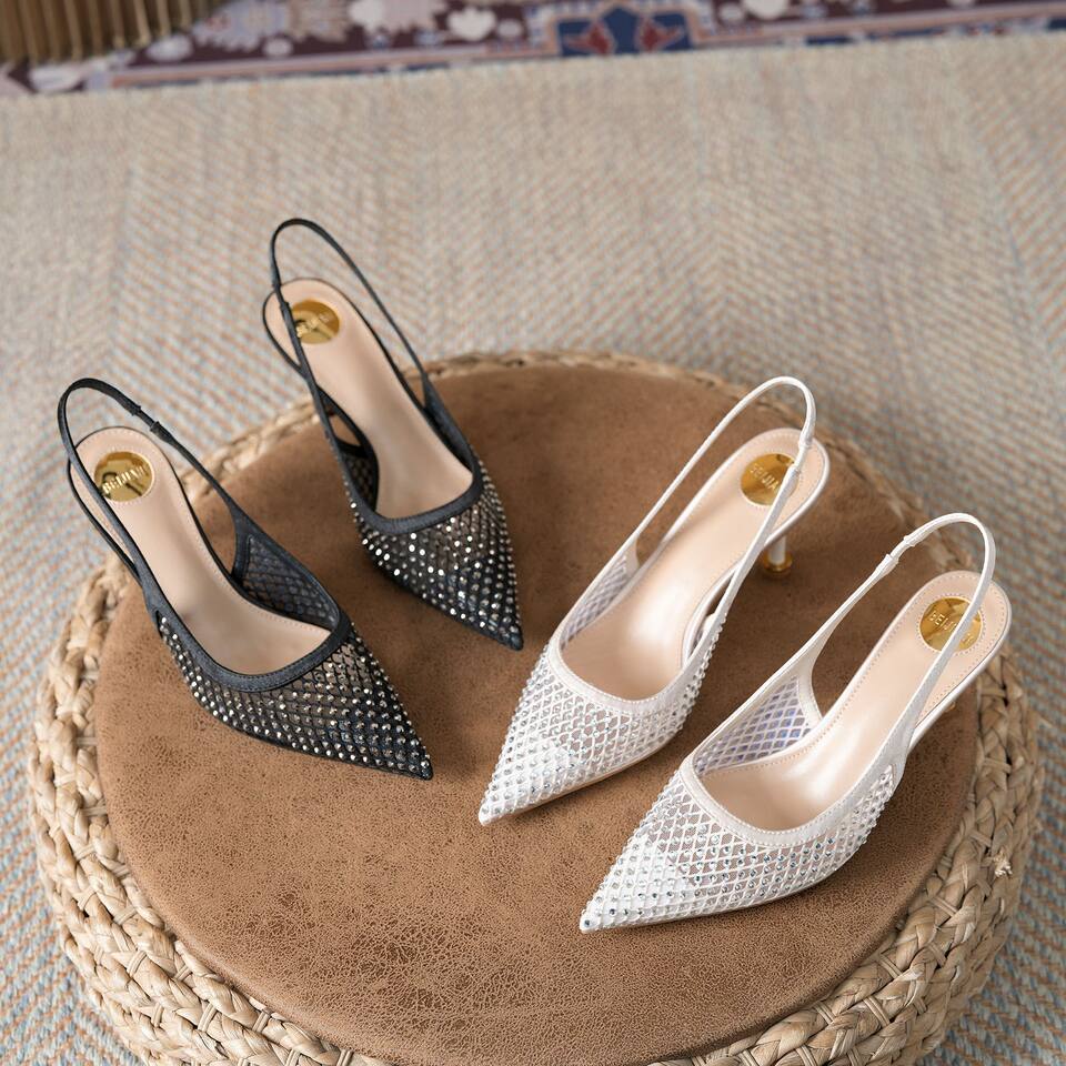 Sandal nữ bít mũi mũi nhọn gót mảnh 6–8 cm chất liệu lưới đính đá quai hậu — Màu be, màu đen