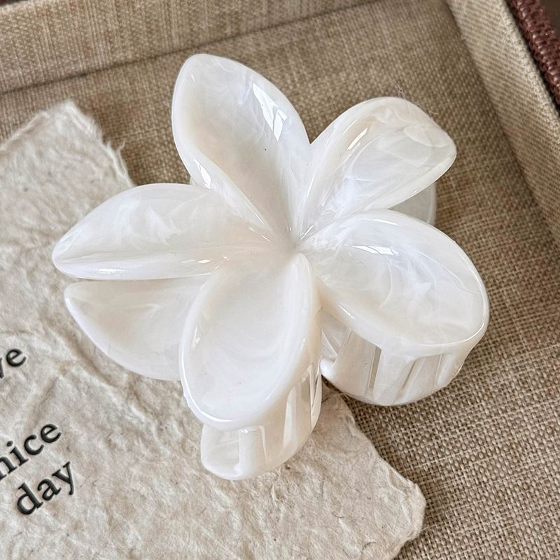 High-end blended white frangipani