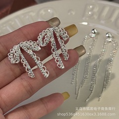 义乌工厂精致时尚潮流满钻蝴蝶结耳环跨境欧美两戴款银针耳钉批发