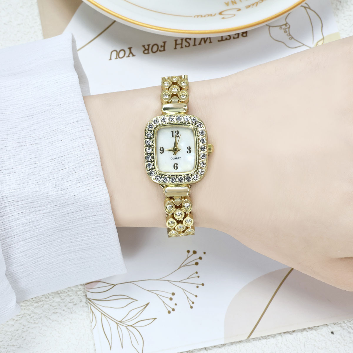 New Hot-Selling Diamond-Encrusted Square Quartz Bracelet Watch Trendy Casual Women's Fashion Watch Foreign Trade Cross-Border Jewelry Watch Wholesale