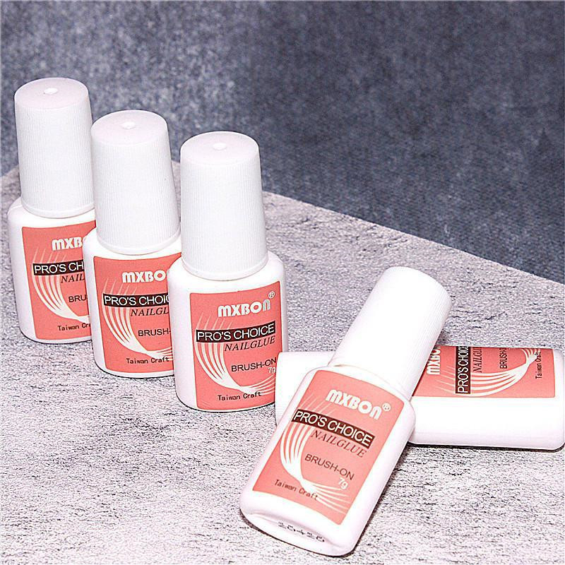 Wholesale genuine nail art Taiwan glue 7G with brush special fake nail glue nail stick drill lasting strong
