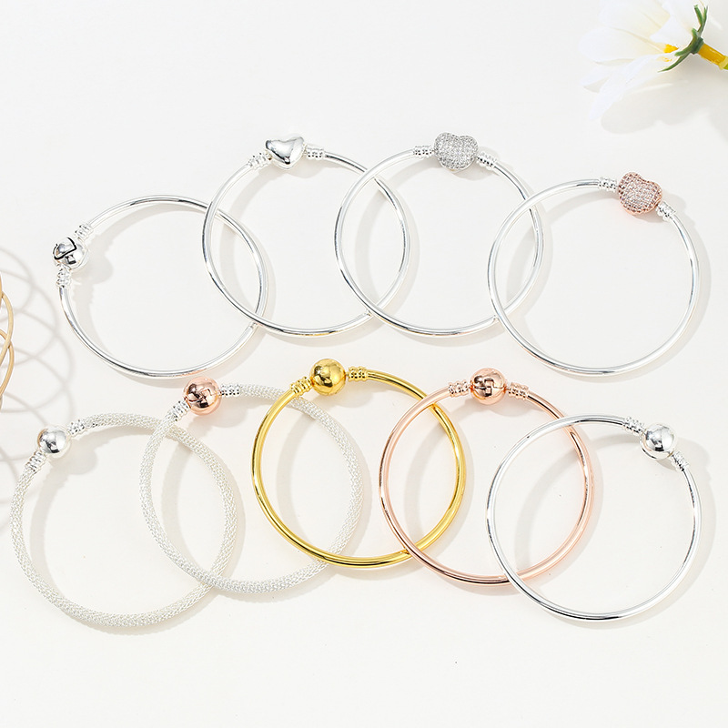 Pan's Basic Chain Bracelet with Logo, Snake Bone Chain Bracelet, Popular in Cross-Border E-Commerce Live Sales, Direct Supply from the Manufacturer Pan's Basic Chain Bracelet with Logo, Snake Bone Chain Bracelet, Popular in Cross-Border E-Commerce Live Sales, Direct Supply from the Manufacturer