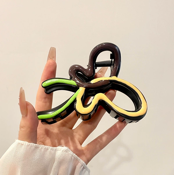 Yellow-green butterfly gripper 11cm