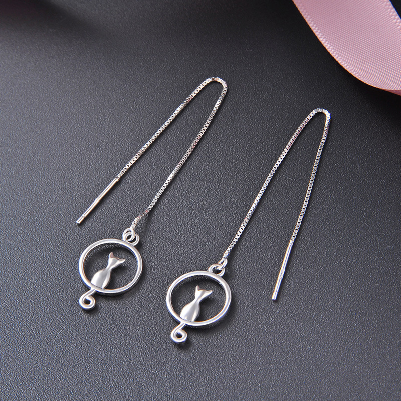 925 plata esterlina gatito pernos de orejas con bordas femeninas coreanas simple temperamento largo luna gatito orejas joyerías al por mayor