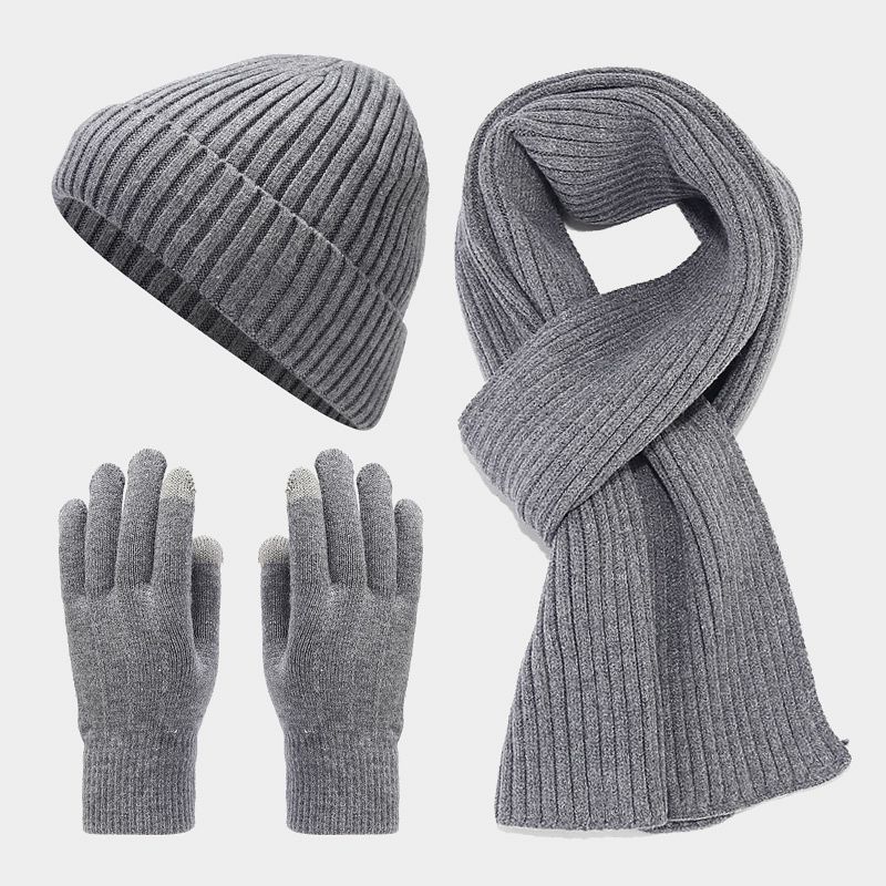 Otoño e Invierno nuevos guantes de bufanda de sombrero de hombre cálido forrado de lana a prueba de frío traje de mujer de moda engrosada de punto de tres piezas conjunto