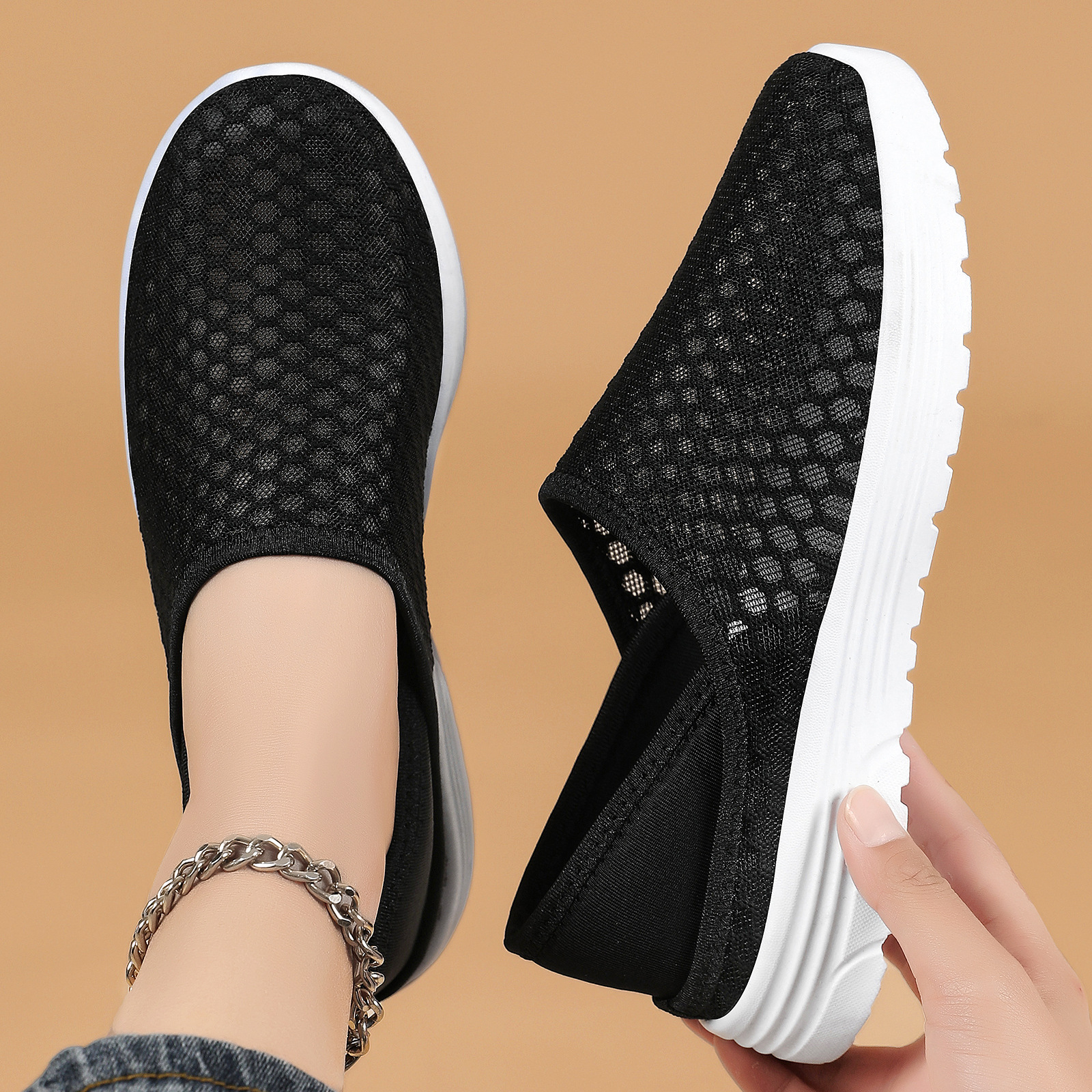 Zapatos de mujer, zapatos casuales, zapatos de mujer de tamaño grande transfronterizo, zapatos perezosos, zapatos de malla ligeros y transpirables, zapatillas de medio zapato