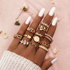 Eurasian cross-border jewelry personalized retro style Great Wall pattern rose flower horse eye chain geometric shape 12-piece ring set
