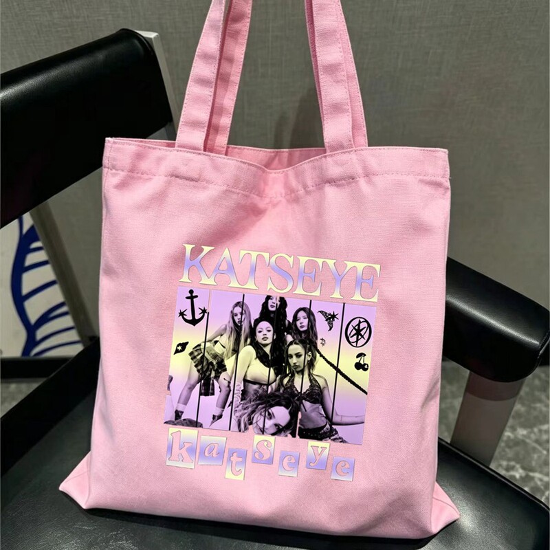 KATSEYE Girl Group Printed Canvas Commuting Tote Bag, Best-Selling Cross-Border Student Shoulder Bag for Class, Large Capacity KATSEYE Girl Group Printed Canvas Commuting Tote Bag, Best-Selling Cross-Border Student Shoulder Bag for Class, Large Capacity