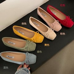 優しい風バレエの靴のフラットシューズの女性2025年フランスのキャンディー色の柔らかい底の銀色の蝶結びの赤い靴