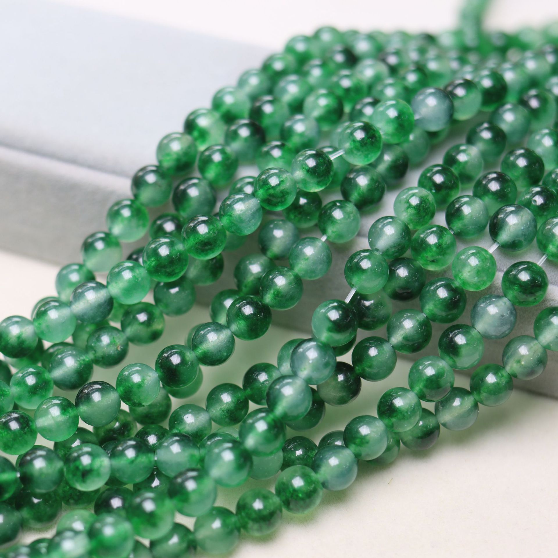 Organic quartz round beads jade