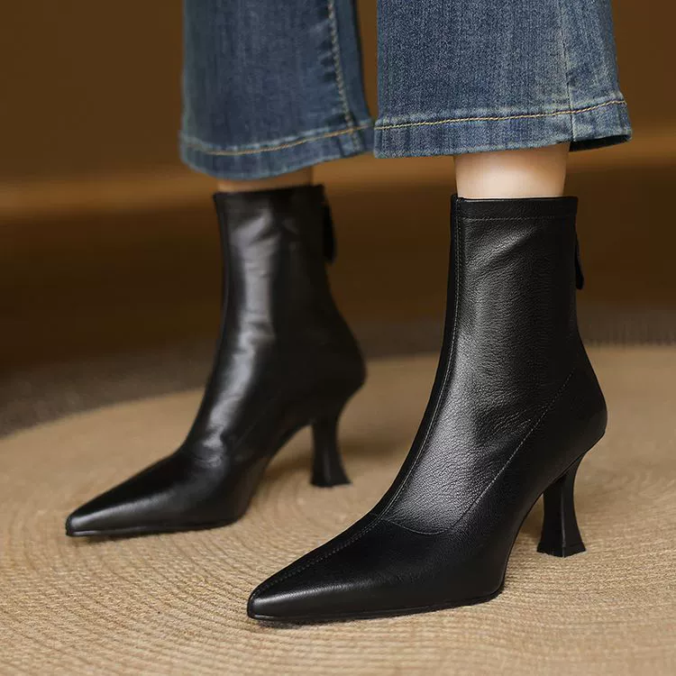 Очень худой! Иностранные высокие каблуки тонкие ботинки женские осень и зима 2024 новые острые каблуки темперамент короткие ботинки женские дикие