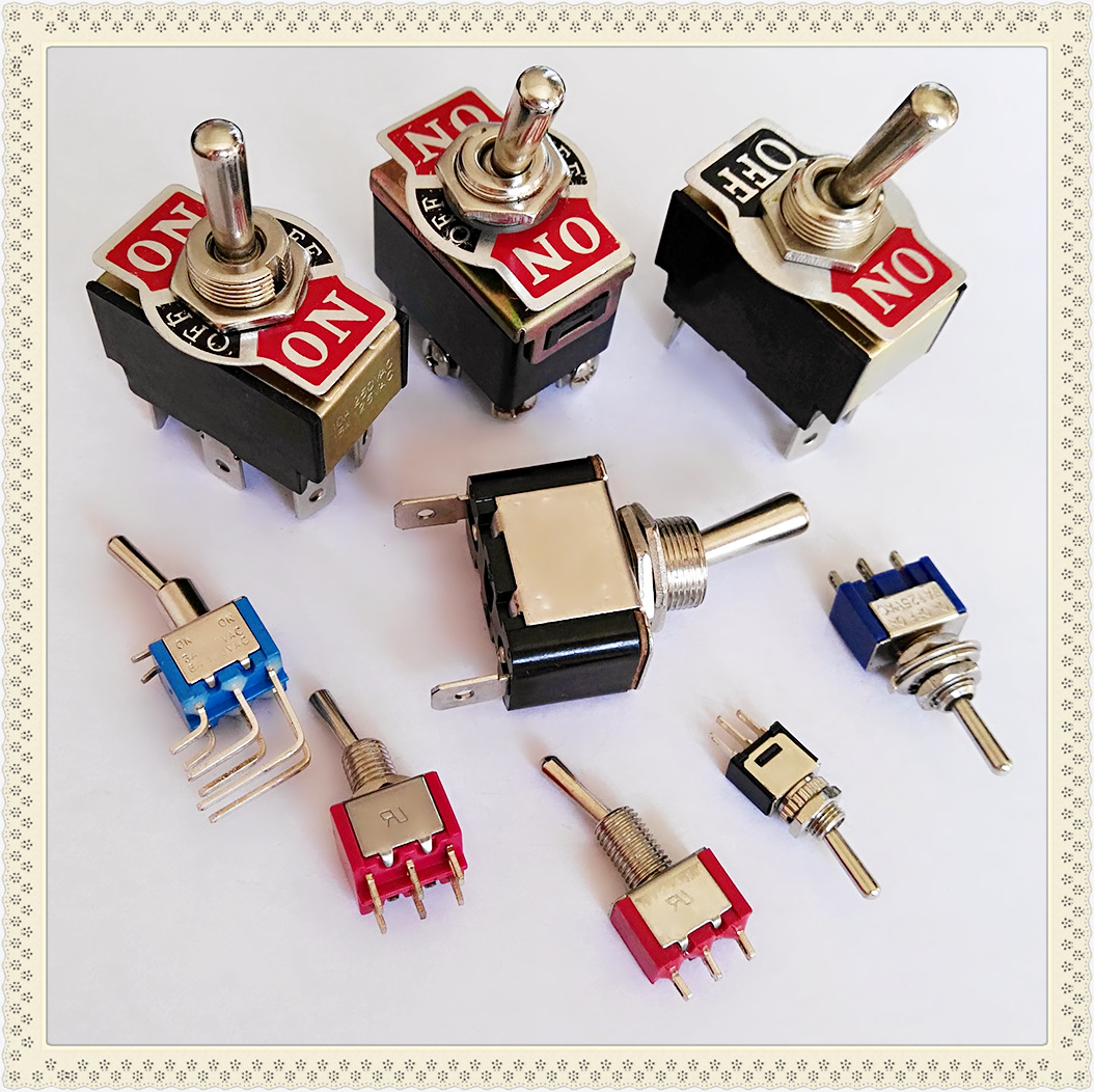 【厂家直销】汽车摆动开关钮子小型摇头开关两档翘板拉伸开关