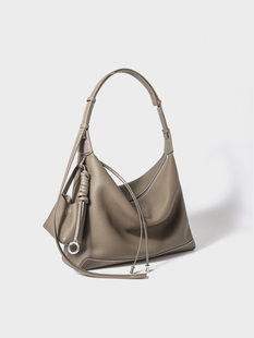 One-shoulder bag, capacious leather shoulder bag, South Korea, genuine leather