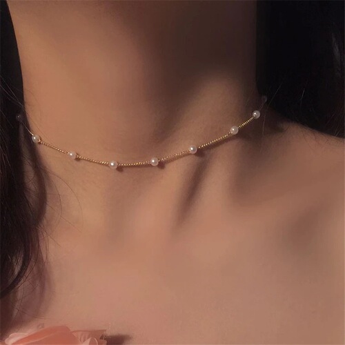 Hot-selling retro imitation pearl clavicle chain creative and simple temperament pearl choker necklace necklace