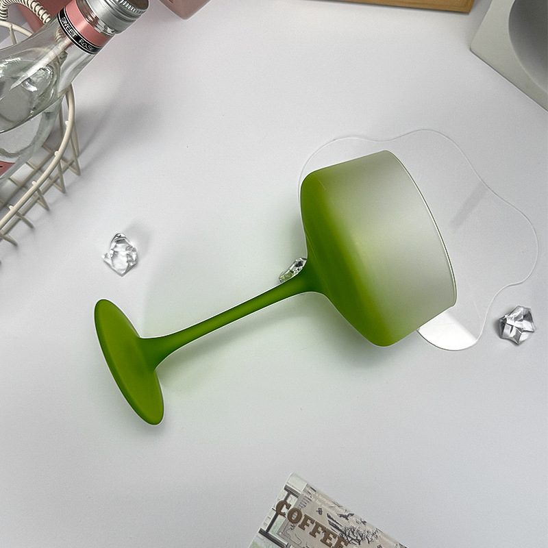 green glass creative wineglass for home use