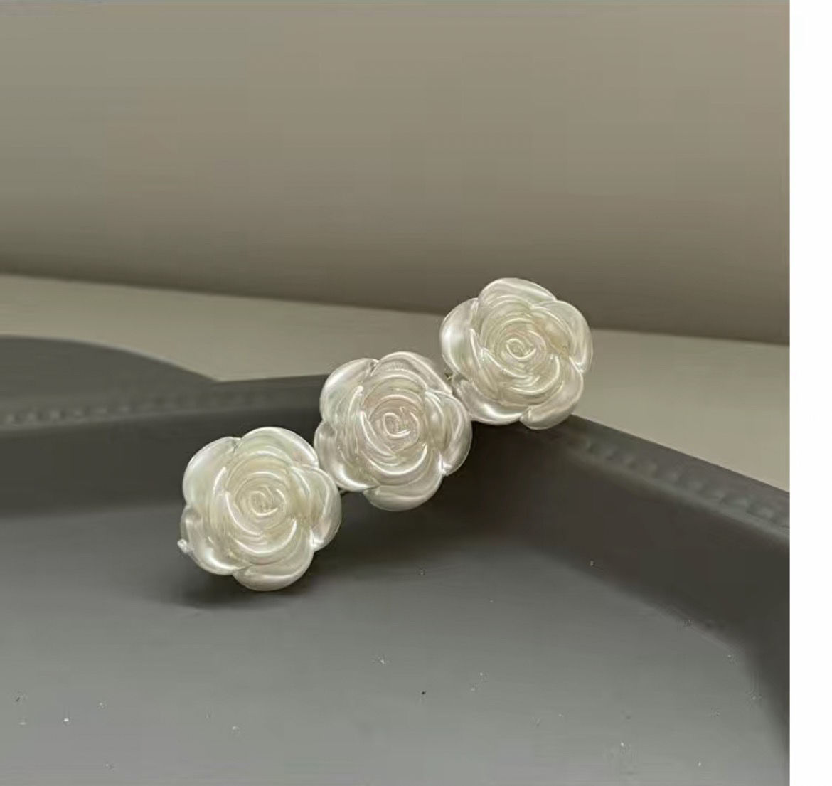 10g Weight Hair Clip Hair Accessories Type 1 Piece, 1 Pair Quantity Holiday, Daily Occasion Plastic Material Flower Pattern Women's Gender Sweet, Simple Style Style Women's Sweet Simple Style Flower Plastic Hair Clip 4