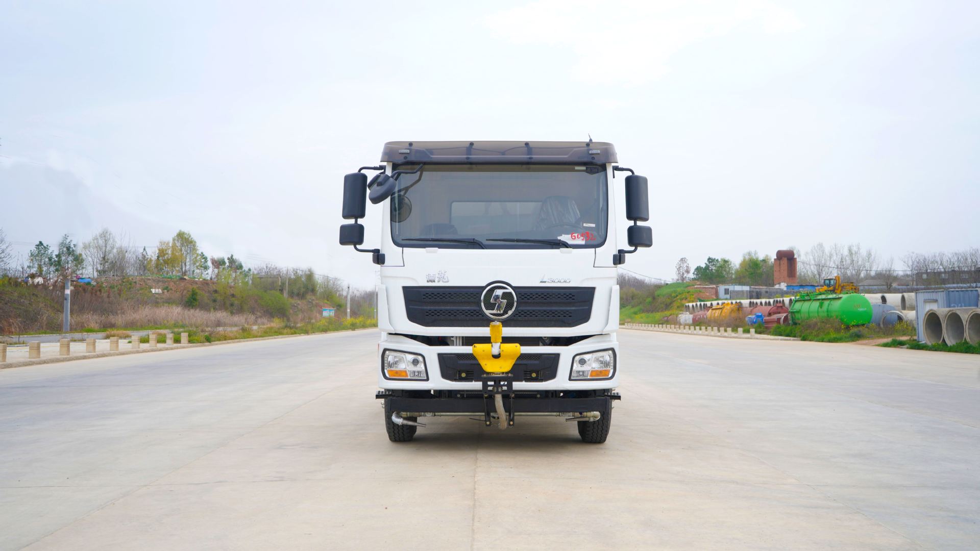 Shaanxi Automobile Delong L3000 Sprinkler Truck 15-Ton Spray Truck with Cheap Price 30m Fog Cannon Truck Road Maintenance Truck
