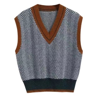 Cross-border women's clothing 2023 European and American wave striped sleeveless knitted vest new V-neck color matching versatile top vest