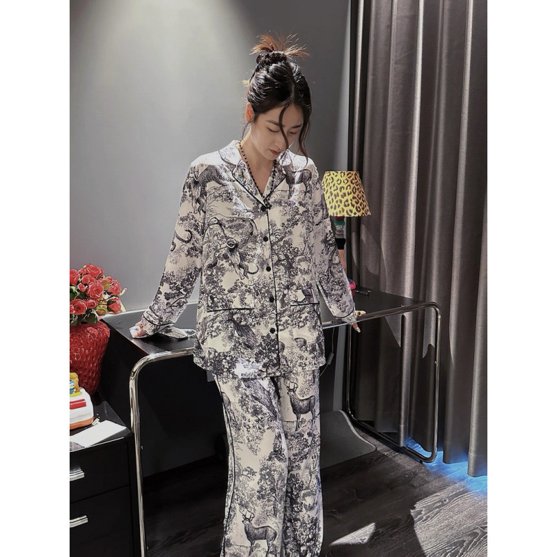 【水墨丛林】秋冬新款韩版冰丝睡衣女轻奢高级感动物水墨画小红书|undefined