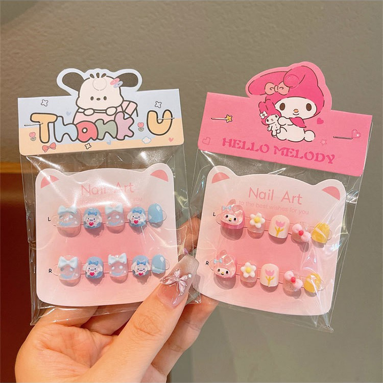 Rain Spirit Sanrio parches de manicura desmontables para niños Kulomi chicas usan pegatinas de uñas al por mayor