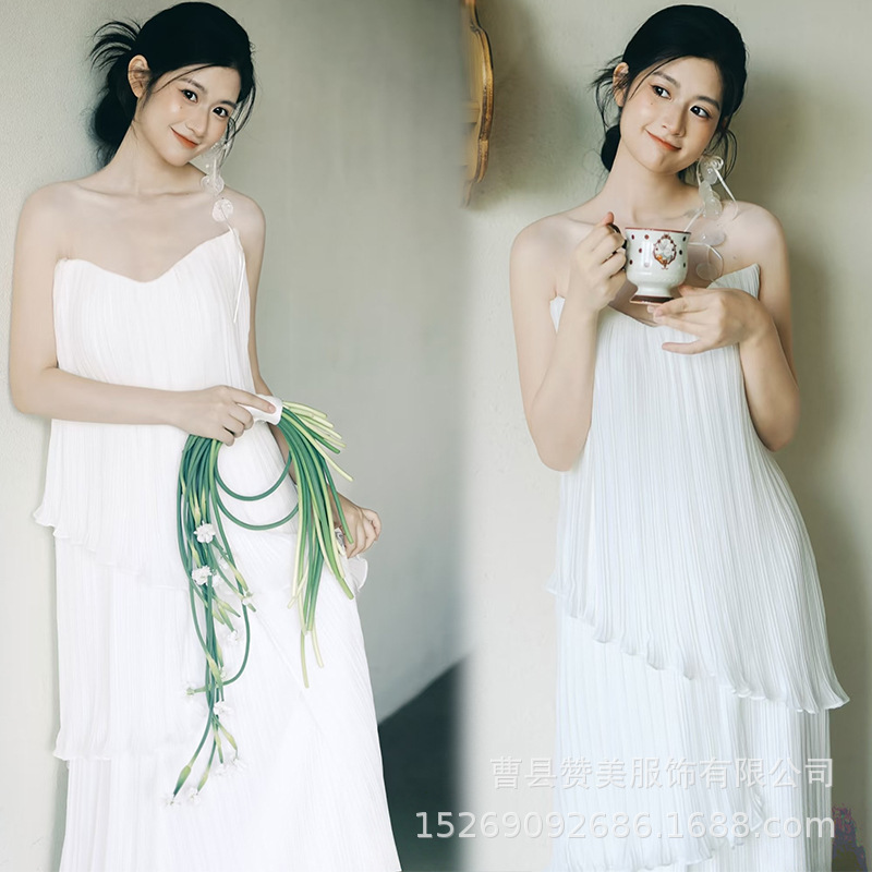 Photo Studio's New Style, Fresh and Beautiful Style, Dressing Gown, Tube Top Skirt, Engagement Dress, Personal Atmosphere, Photo Photography, Art Photo