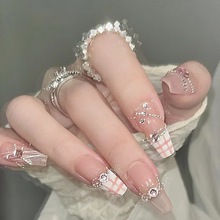�����NƬ�������ļ����L���Ƭ�����L�߼��м�ָ�׿ɲ�ж�@������