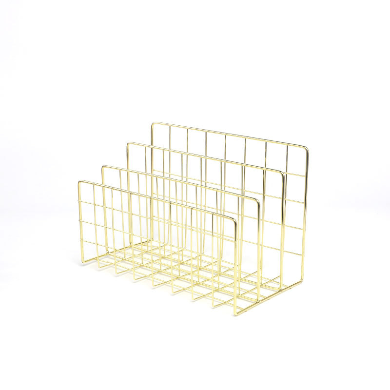 Nórdico de tres rejilla de hierro estantería creativa de metal libro De pie fábrica al por mayor de escritorio decorativo archivo rack de almacenamiento