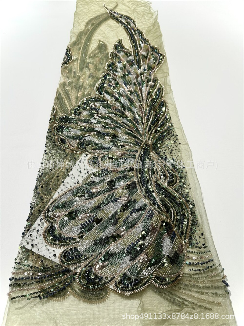 Plumas de anchoque unilaterales de malla de cuentas de clavos industriales pesadas bordadas a mano sequinilla tela de vestido de cola de pescado para la cena