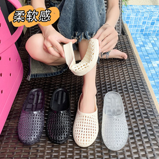 �羳���l����ˮŮ����Ь�n��r�а��^ˮ�����e�⴩��ɫƽ��Ů��Ь