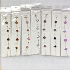 軽豪華高級感紫四葉草ブレスレット方円チタン鋼18k金色紫気質百合四花貝母
