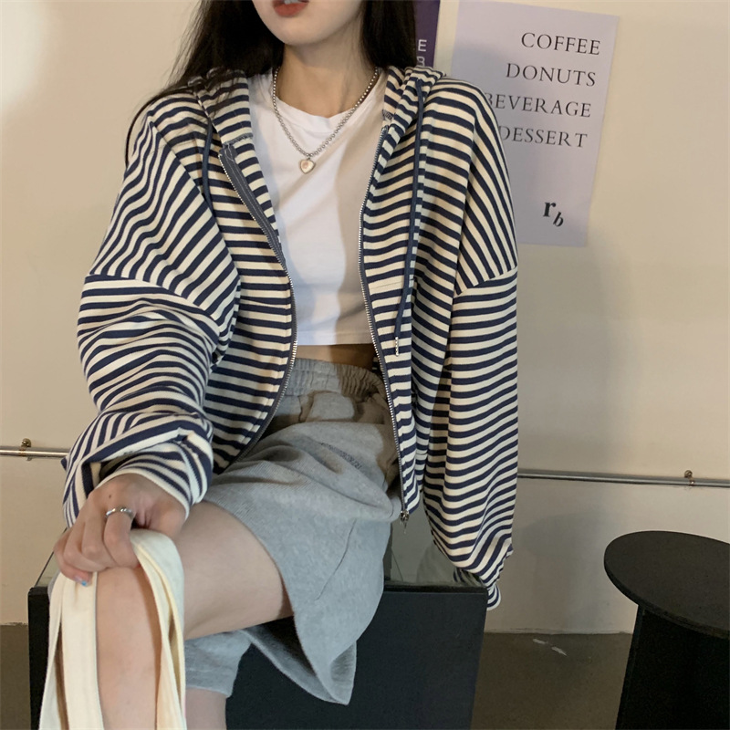 455g Weight Long Sleeve Sleeve Length Zipper Placket Type Polyester Fabric Type Short Top Length Hoodie Tops Type Casual, Daily Occasion Hooded Neckline Regular Fit Fit Type Stripe Pattern Spring, Autumn Season Women's Gender Casual, Streetwear Style Women's Casual Streetwear Stripe Zipper Hoodie 9