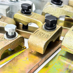 ��һ�칤�����ھ�C�܊AҺ���ܿ��������N��·�p�׿��۹̶��A���