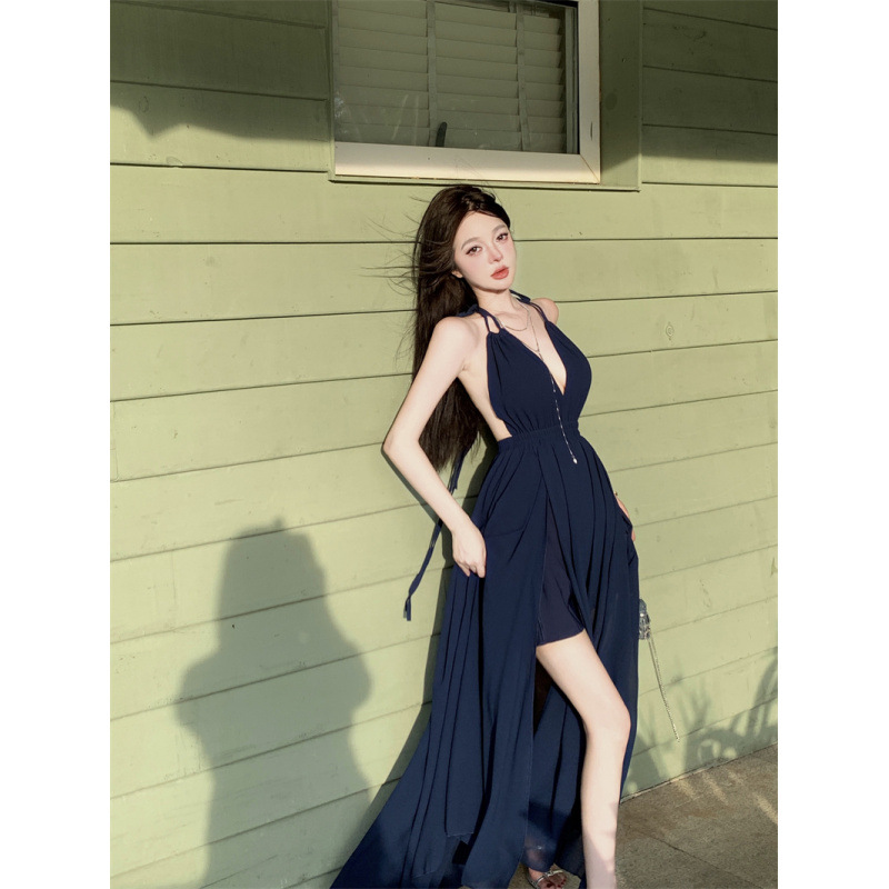 深v性感露背连衣裙海边度假沙滩裙新款旅游穿搭挂脖长裙仙女