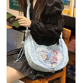 芭蕾风抽绳爱心花边设计单肩斜挎包2026新款大容量吧唧二次元痛c3
