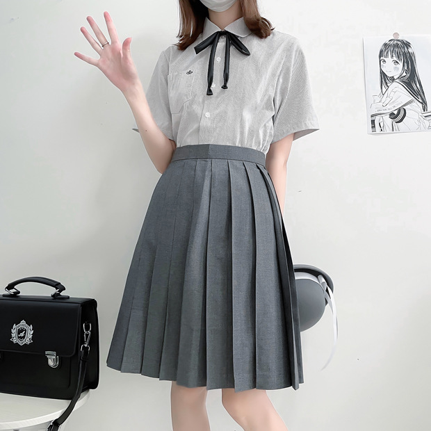 Gray [pleated skirt] 55cm