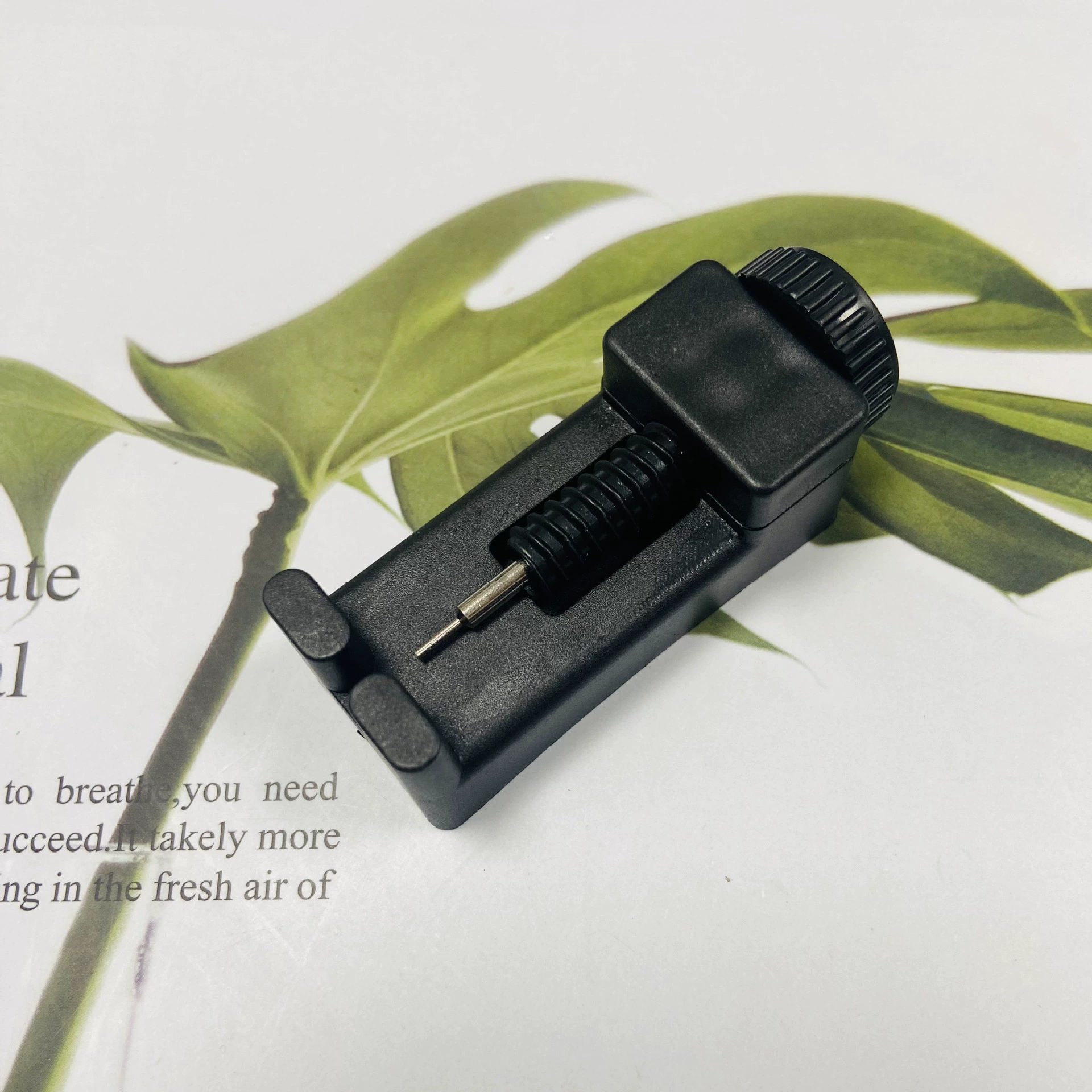 Регулятор часов мини-карманный маленький инструмент для снятия часов пластиковый регулятор часов инструмент для снятия ремешка с часов