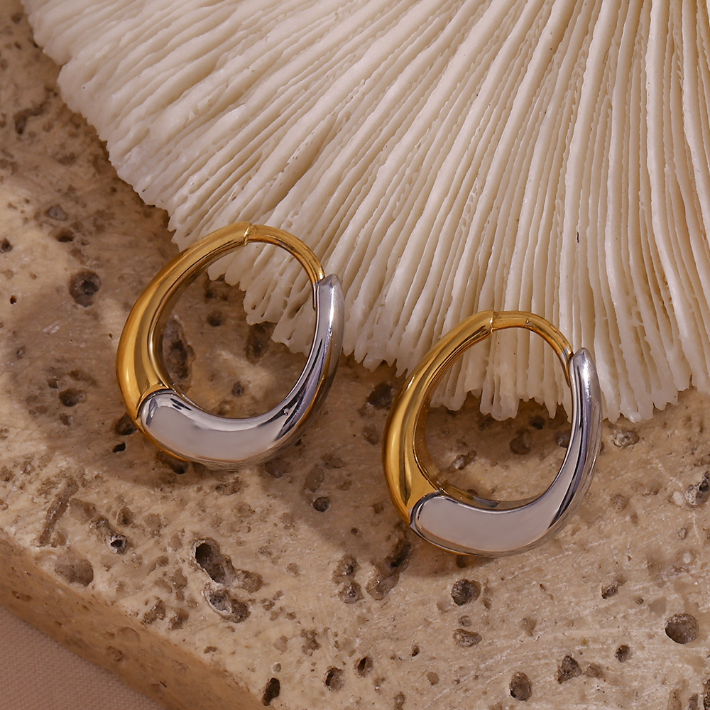 Mini Pear Shape Earrings 6