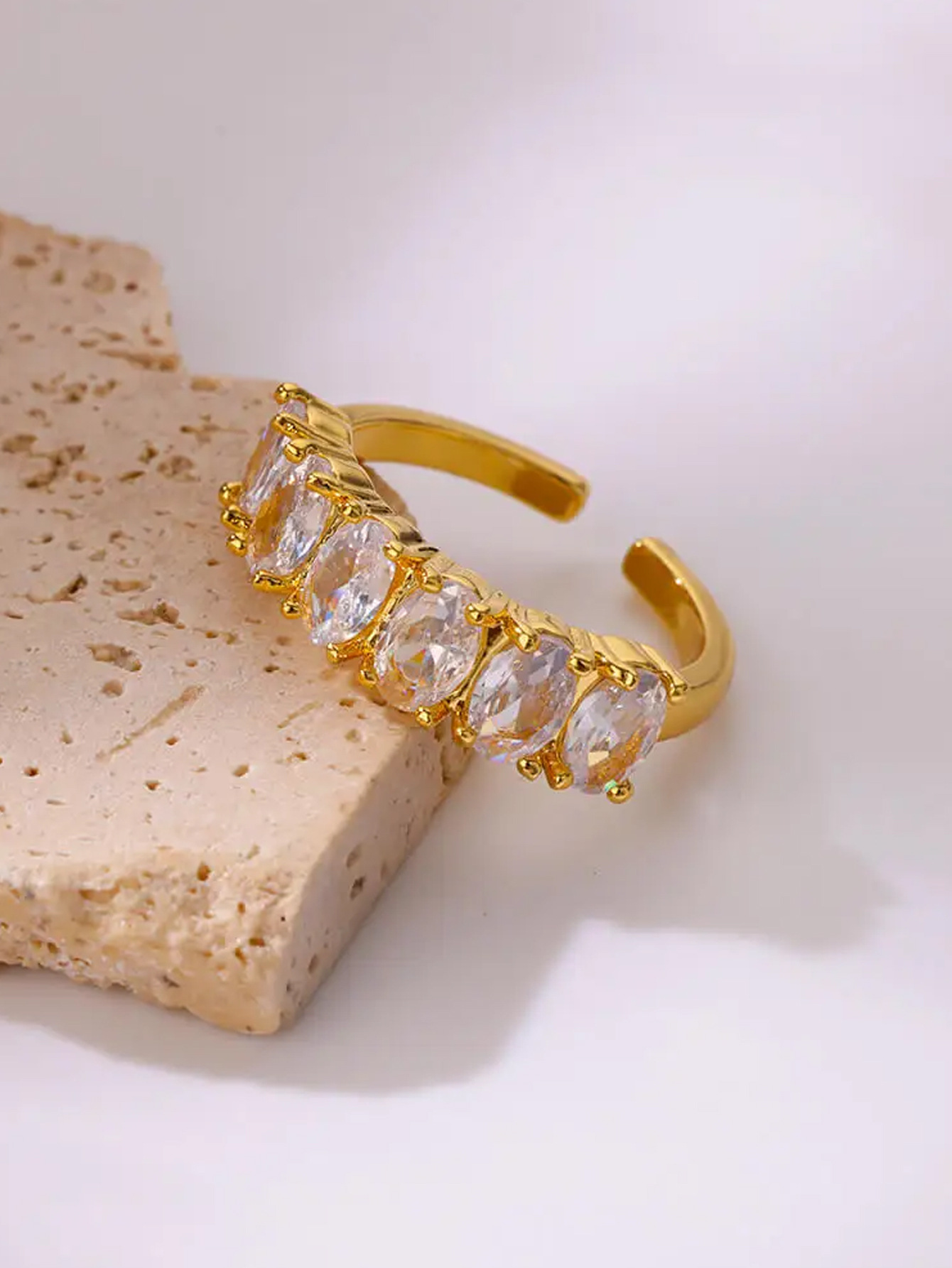 PVD Coated Real Gold Plated Heart Shape 304 Stainless Steel Vacation Simple Style Waterproof Non Tarnish Open Rings display picture 3