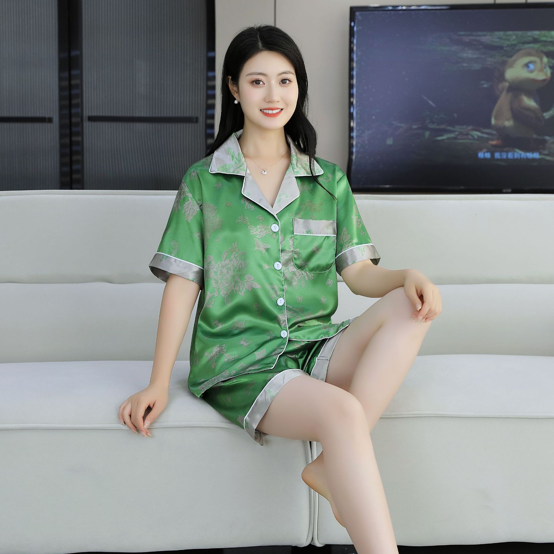 녹색 나비 (반팔 반바지)