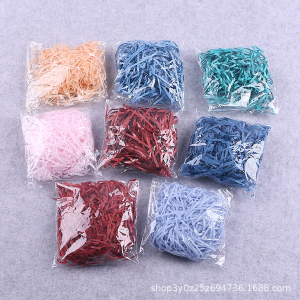 20 grams of raffia in random colors