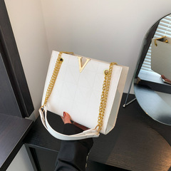 菱格鏈條方包包女2024秋冬新款時尚單肩包跨境外貿代發百搭斜挎包