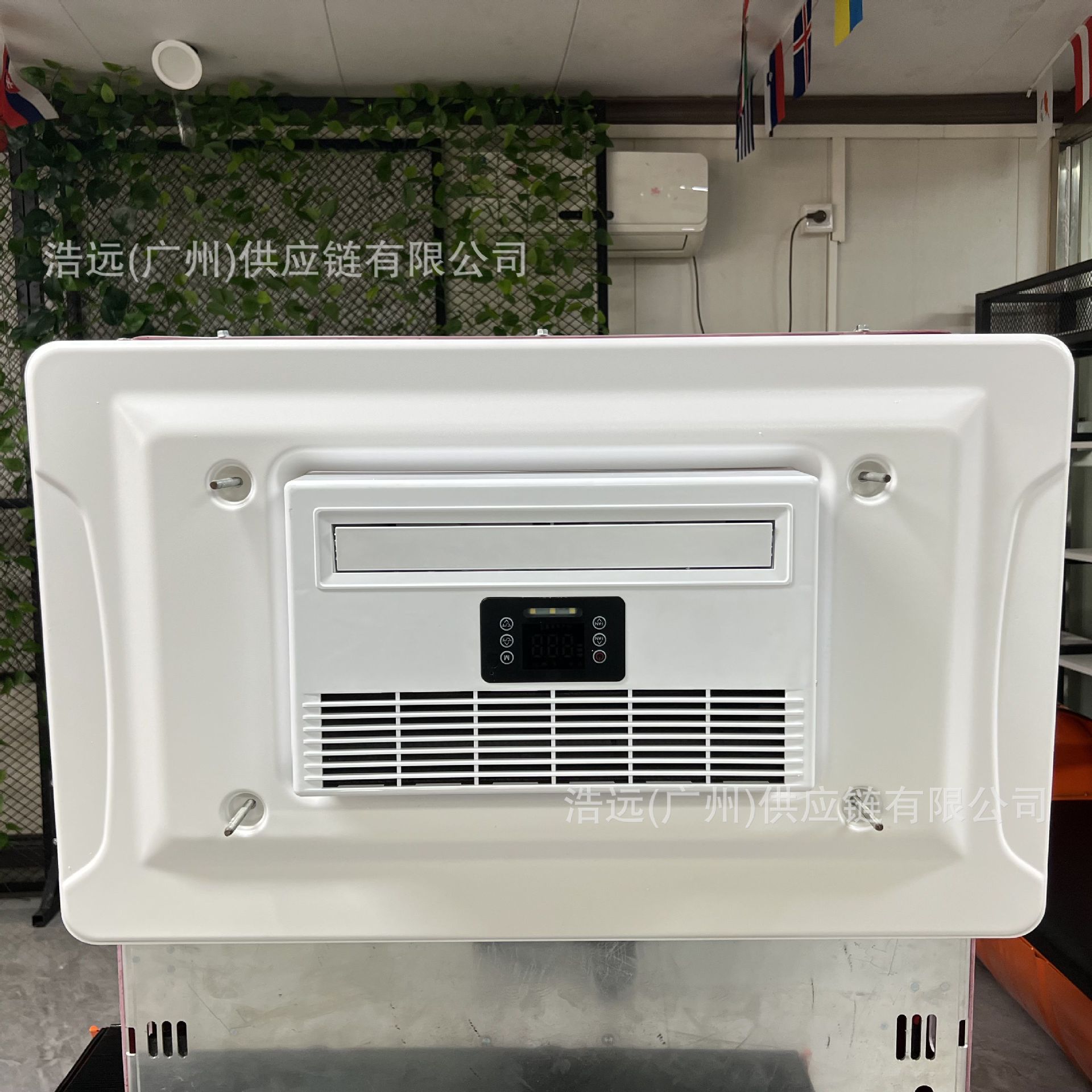 Heat Pump Type Parking Air Conditioner 24V 2400W Heating Capacity for Rvs, Camping Vehicles, Electric Rooftop-Mounted Automotive Air Conditioner