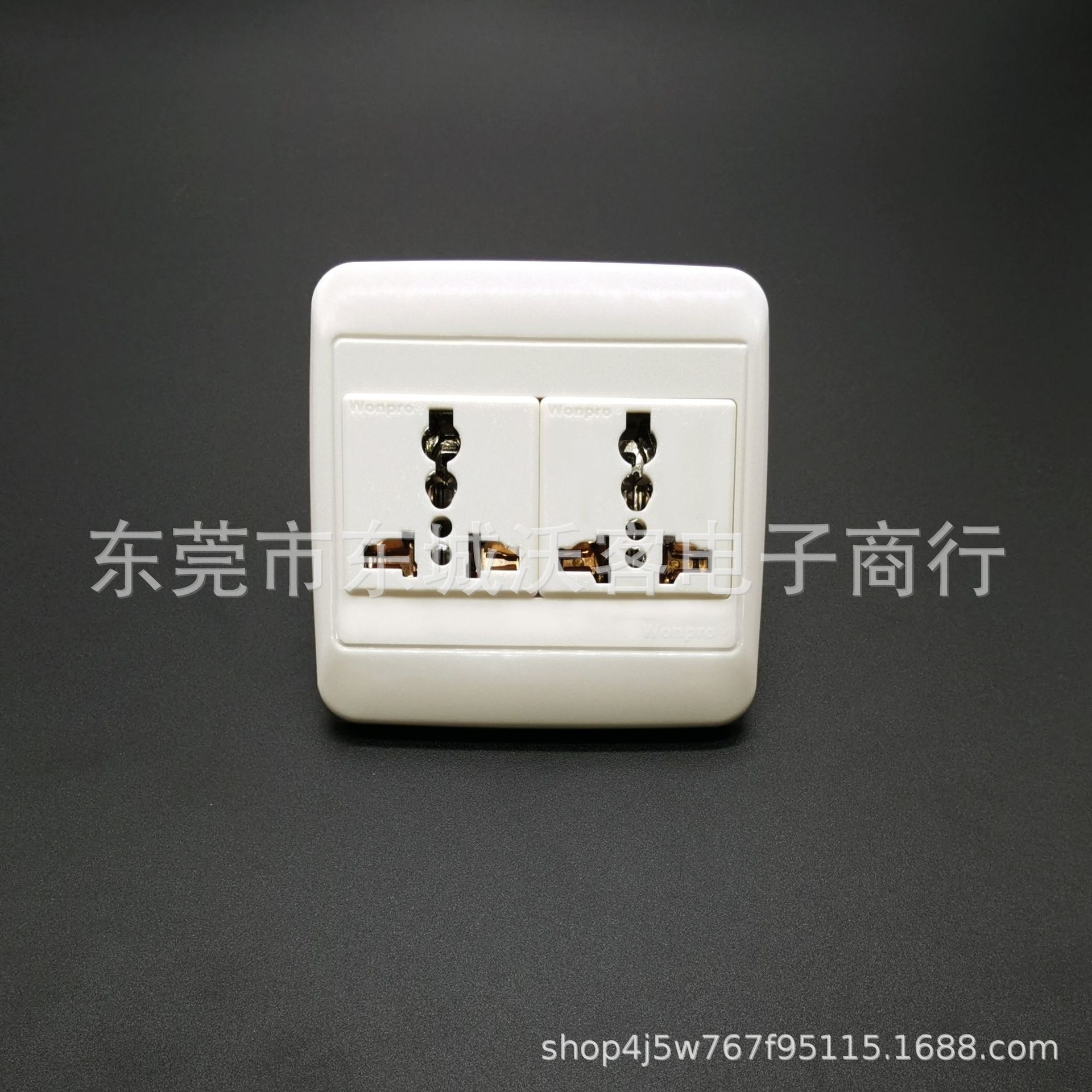 稳不落插座全系列产品  86墙壁插座 二位六孔多功能插座   可议价